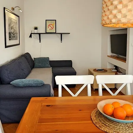 Bialy Dom - 2 Bedrooms Apartmán