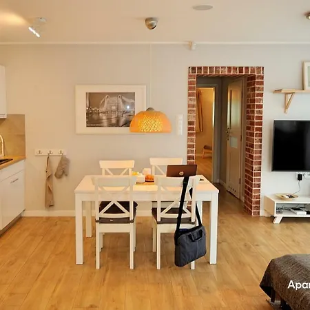 Apartment Bialy Dom - 2 Bedrooms Katowice