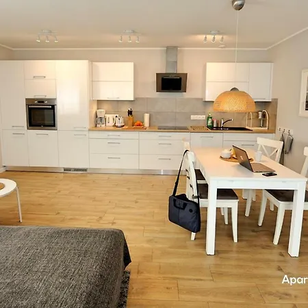 Bialy Dom - 2 Bedrooms Katowice
