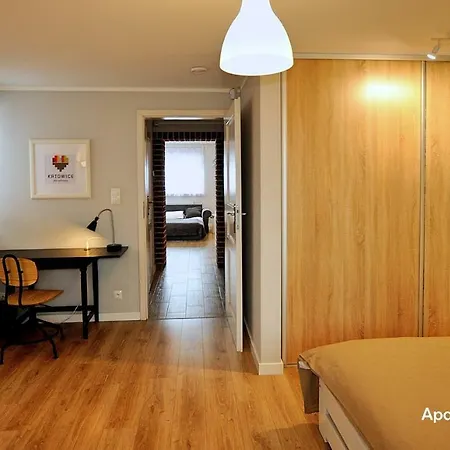 Bialy Dom - 2 Bedrooms Katowice